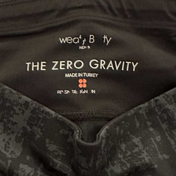 SWEATY BETTY Zero Gravity Crop Running Tight - Picture 9 of 13